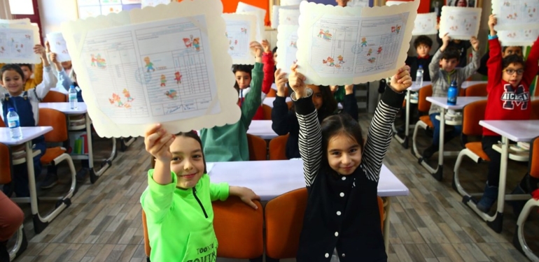 19 milyon öğrenci karne alıyor