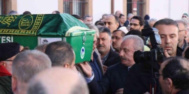 93-yasinda-hayatini-kaybeden-eski-milletvekili-son-yolculuguna-ugurlandi