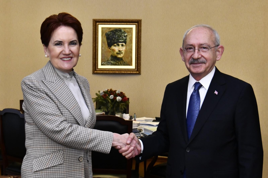 aksener,-kilicdaroglu'nu-ziyaret-etti