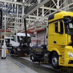 hafif-ticari-arac-ve-kamyon-ihracati-5-milyar-dolari-asti