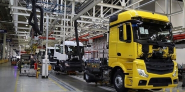 hafif-ticari-arac-ve-kamyon-ihracati-5-milyar-dolari-asti