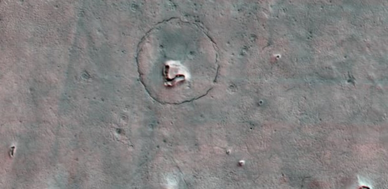 Astronomlar Mars’ta bir ‘Ayı’ keşfetti