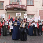 diyarbakir'daki-evlat-nobetinde-aile-sayisi-356-oldu