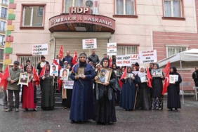 diyarbakir'daki-evlat-nobetinde-aile-sayisi-356-oldu
