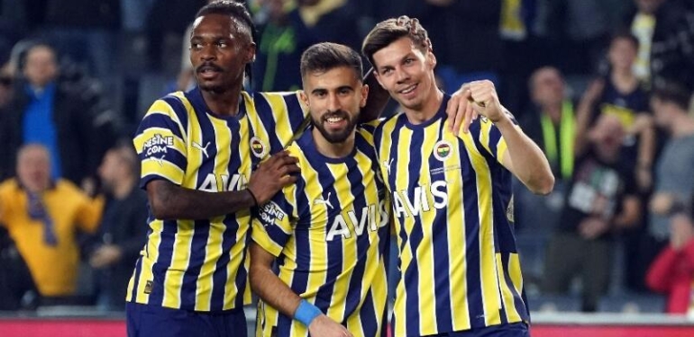 Fenerbahçe Kasımpaşa CANLI YAYIN