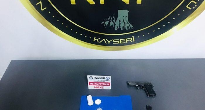Kayseri’de uyuşturucu operasyonunda 8 şüpheli tutuklandı