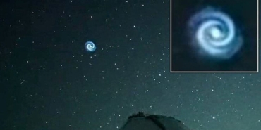 gokyuzunde-tanimlanayan-mavi-ve-parlak-bir-cisim-goruldu