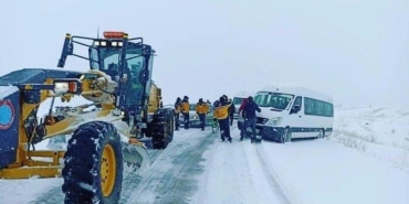 kirsehir-112-ekipleri-zorlu-kis-sartlarinda-vatandasin-yaninda