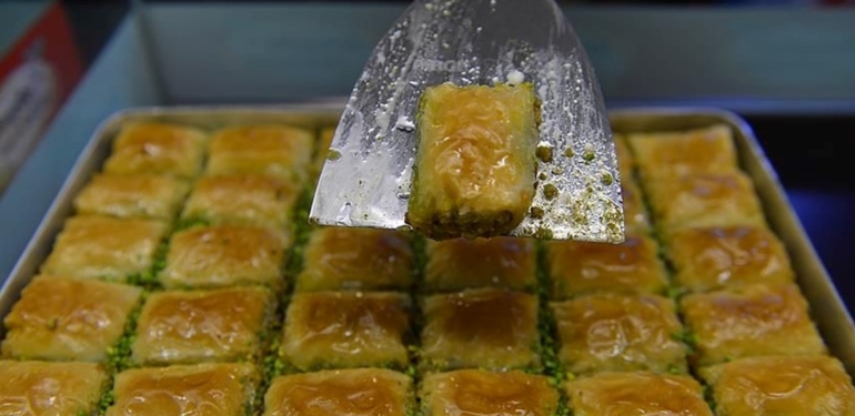 Yatırım aracı haline gelen fıstık, baklavayı vurdu