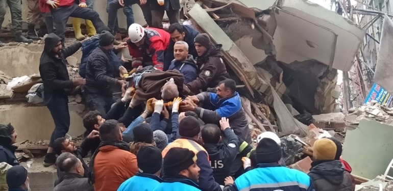 MEB ve YÖK’ten açıklama: Hangi illerde okullar tatil edildi? Deprem nedeniyle okulları tatil edilen iller