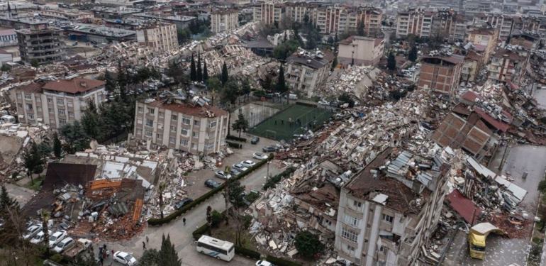 Türk-İş’ten genelge: Deprem kriz masaları oluşturulacak
