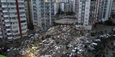 turkiye-muteahhitler-birligi:-is-makineleri-deprem-bolgesine-yonlendirilmeli