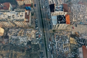 ticaret-bakanligi-duyurdu:-deprem-icin-e-seferberlik-baslatildi