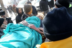 kahramanmaras’ta-yikilan-binanin-enkazindan-58-saat-sonra-bir-cocuk-kurtarildi