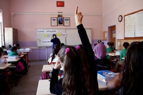 okullar-ne-zaman-acilacak,-yariyil-tatili-uzatildi-mi?-bakan-ozer-okullarin-acilisi-icin-tarih-verdi