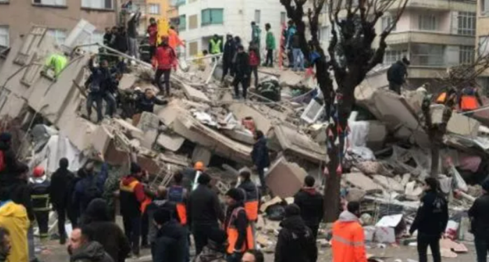 Yardım etmek isterken ölüme yol açmayın! Depremzedelere asla verilmemesi gereken içecek