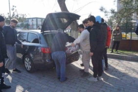 bu-kez-alisverise-degil,-depremzedelere-destek-icin-geliyorlar