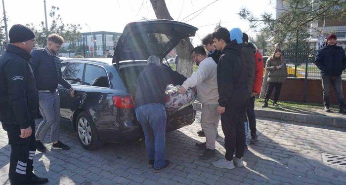Bu kez alışverişe değil, depremzedelere destek için geliyorlar