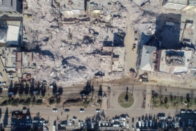 depremlerin-mali-hasari-|-turkonfed:-mali-kaybin-84,1-milyar-dolar-olmasi-bekleniyor