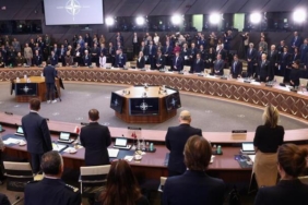 nato-savunma-bakanlarindan-turkiye-icin-1-dakikalik-saygi-durusu