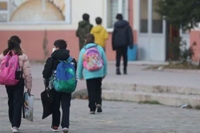 deprem-bolgesinde-okullar-ne-zaman-acilacak,-ara-tatilin-sona-ermesine-kac-gun-kaldi?-71-ilde-okullarin-acilis-tarihiyle-ilgili-aciklama
