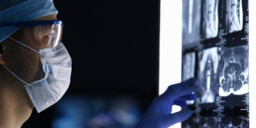 kanser-teshisi-kondu,-gitmedigi-yerin-dilini-konusmaya-basladi