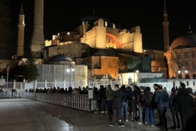 ayasofya-camii'nde-mirac-kandili-idrak-edildi