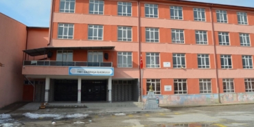 aksaray’da-3-okula-‘deprem-riski’-tahliyesi