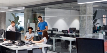 ingiltere’de-onlarca-sirket-haftada-4-gun-calismayi-kalicilastiriyor