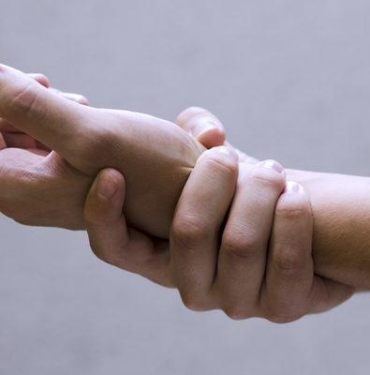 kireclenmeye-ne-iyi-gelir,-sicak-iyi-gelir-mi?-kireclenme-icin-dogal-cozumler-ve-bitkisel-tedaviler-nedir?