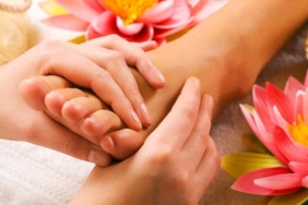 refleksoloji-masaji-nasil-yapilir,-ayak-refleksoloji-masaji-nasil-yapilir?-refleksoloji-masaji-ile-zayiflama-nasil-olur?