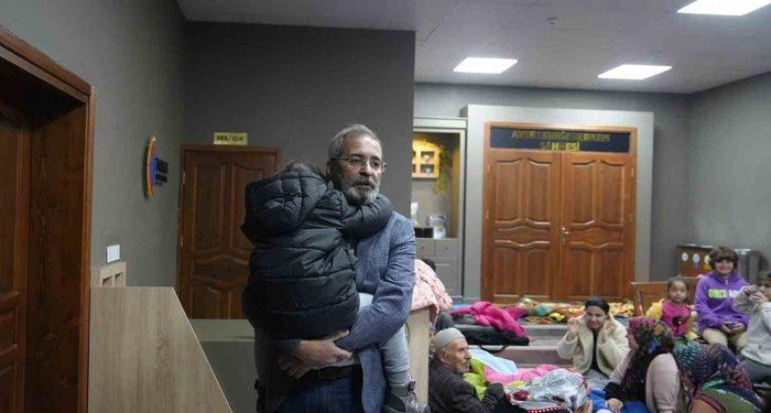 Tarsus Belediyesi Hatay depreminin ardından seferber oldu