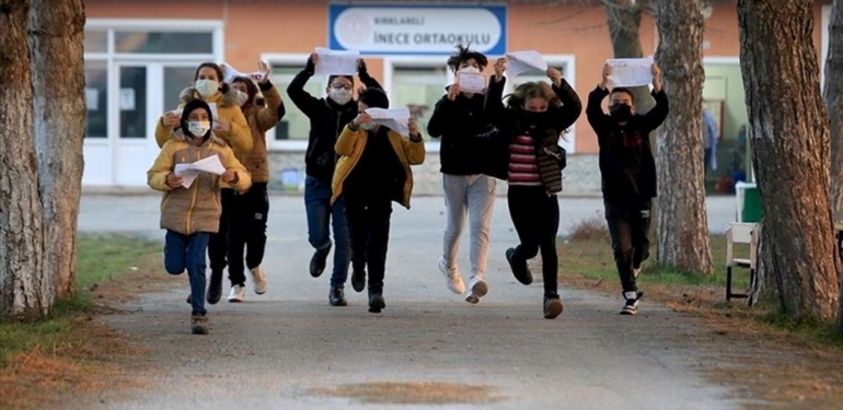 Nisan ara tatili ne zaman başlayacak? Okullar ne zaman kapanacak? İşte ara tatil tarihleri