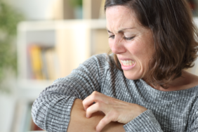 kanserin-goz-ardi-edilen-ilk-belirtisi!-kanser-hastalarinin-%75’inde-goruluyor