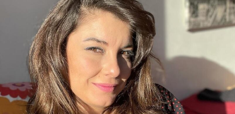 Son dakika: Yalı Çapkını hizmetçi Sultan kimdir? Temizlikçi Sultan gerçek adı! İrem Altuğ kaç yaşında? İrem Altuğ hangi dizilerde oynadı?