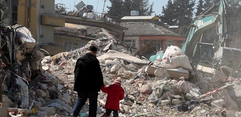 Depremzedeler en çok fırsatçılardan şikayetçi
