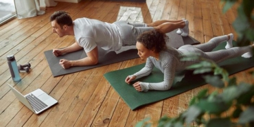 evde-yapilabilecek-en-etkili-egzersiz-spor-hareketleri-nelerdir?-evde-spor-yapmak-icin-en-kolay-hareketler-ve-egzersiz-onerileri