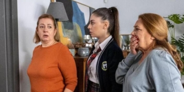 kizilcik-serbeti-sevilay-kimdir?-ozlem-cakar-yalcinkaya-kac-yasinda?-ozlem-cakar-yalcinkaya-hangi-dizilerde-oynadi?