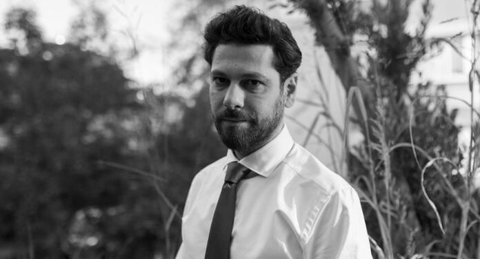 Kızılcık Şerbeti Can kimdir? Oral Özer kaç yaşında? Oral Özer hangi dizilerde oynadı?