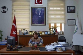 8-mart’ta-baskan-makami-kadinlara-birakti