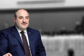 bakan-varank-deprem-bolgesinde-acikladi:-"kalkinma-odakli-acil-eylem-planini-uygulamaya-aliyoruz"