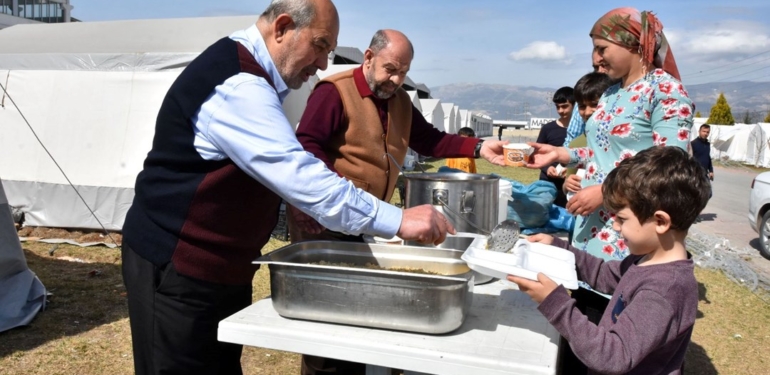 Mado’nun kurucusu da konteynerde kalıyor:  Düştüğümüz yerden kalkacağız