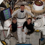 astronotlar-dunya’ya-dondu:-uzay-istasyonu’nun-4-murettebatini-tasiyan-kapsul-inis-yapti