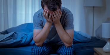 geceleri-ortaya-cikan-bu-belirtiye-dikkat!-yuksek-kolesterolun-bilinmeyen-ilk-uyarici-isareti