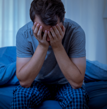 geceleri-ortaya-cikan-bu-belirtiye-dikkat!-yuksek-kolesterolun-bilinmeyen-ilk-uyarici-isareti