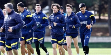 fenerbahce-sevilla-maci-hangi-kanalda,-saat-kacta?-fenerbahce-sevilla-maci-sifresiz-canli-mi-izlenecek?