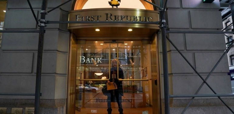 SP ve Fitch, First Republic Bank’ın kredi notunu düşürdü
