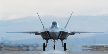 milli-muharip-ucak-ilk-kez-piste-cikti