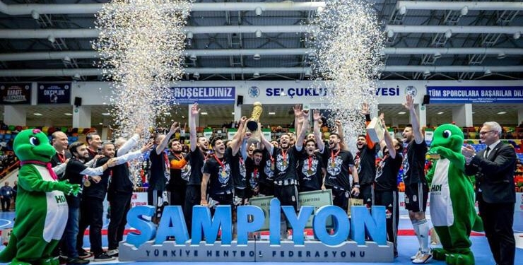 Hentbol Erkekler Türkiye Kupası'nda şampiyon Beşiktaş