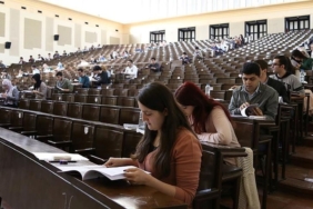 universiteler-ne-zaman,-nisan-ayinda-acilacak-mi?-yok-baskani-ozvar-acikladi